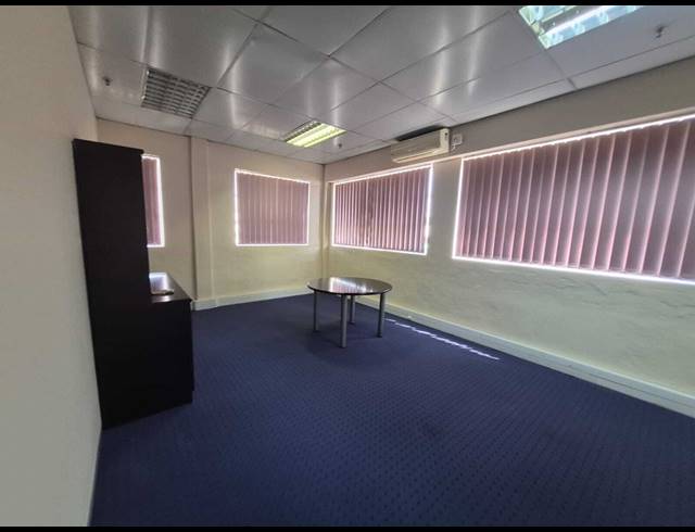 400M² OFFICE TO LET IN STEELEDALE